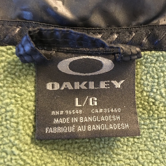 Oakley zipup hooded green jacket, good condition - Picture 11 of 11